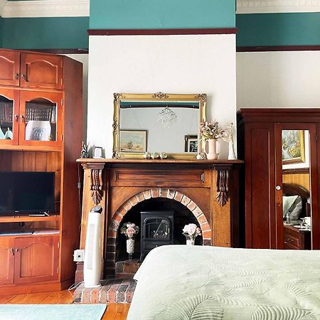 Stony Rise Cottage B&B Devonport Extérieur photo